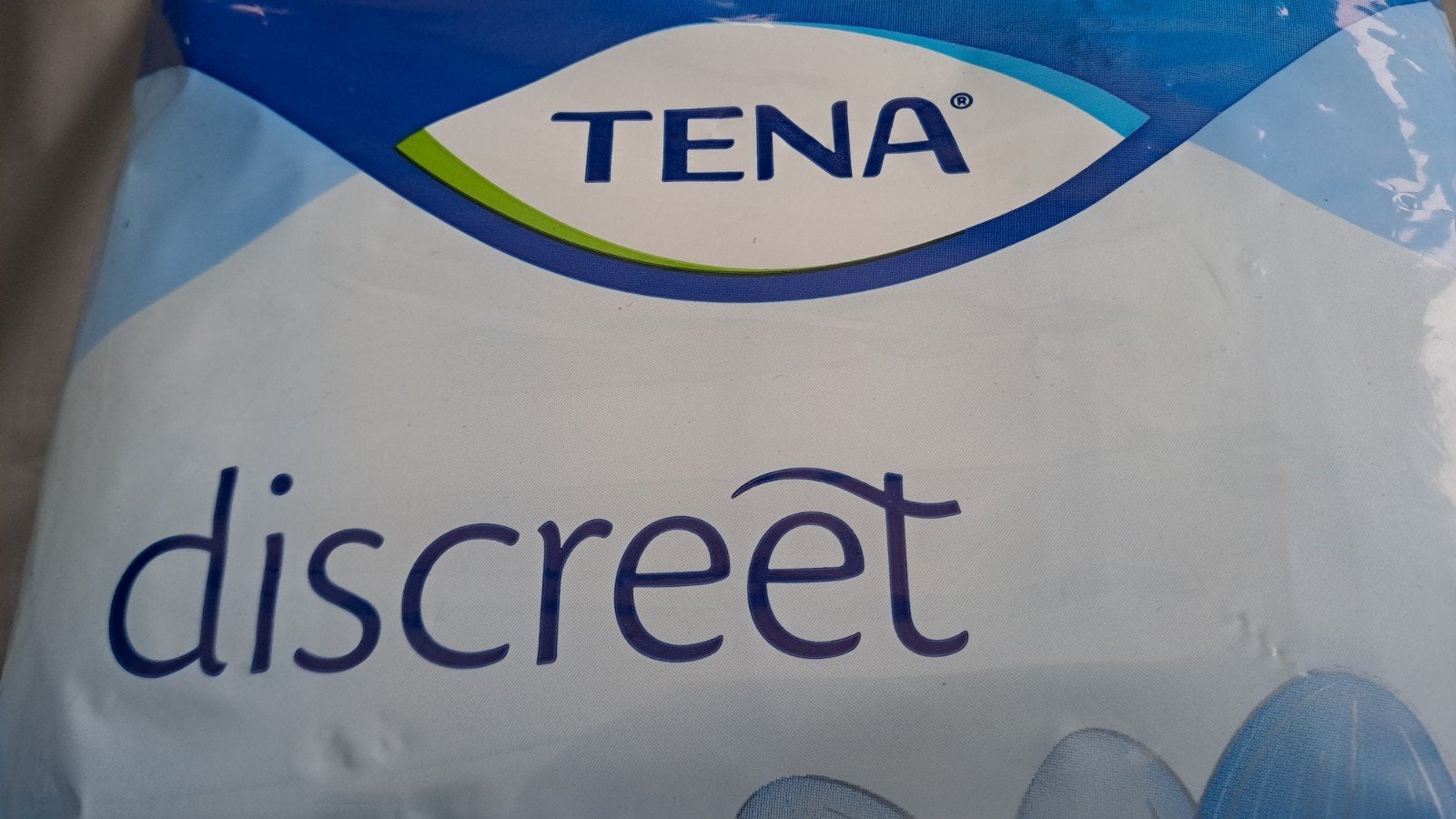 2x Tena discreet maxi, Onbekend, Nieuw, Ophalen of Verzenden, Onbekend