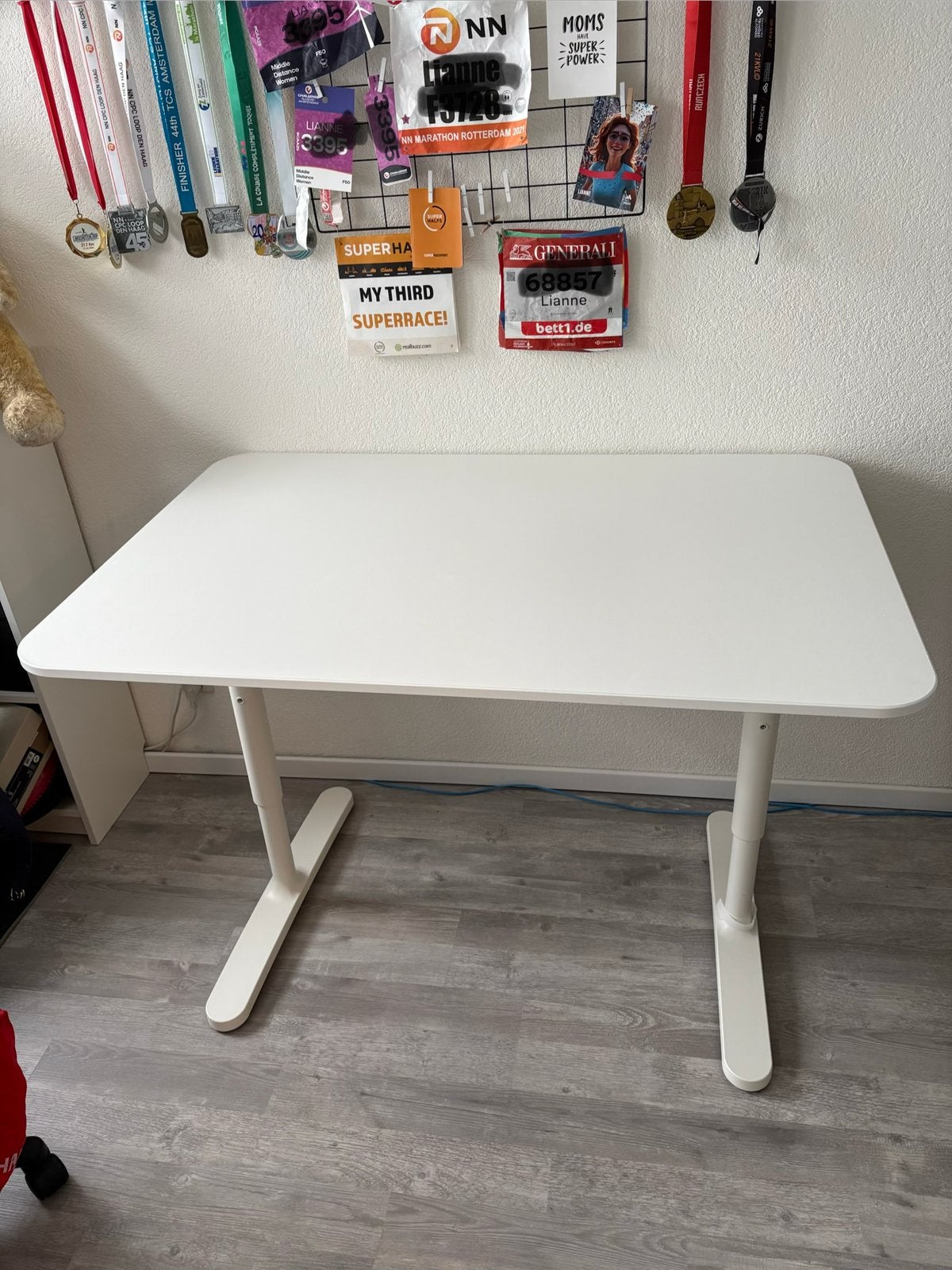 IKEA BEKANT 120x80 in hoogte verstelbaar, Huis en Inrichting, Bureaus, Ophalen, In hoogte verstelbaar, Gebruikt