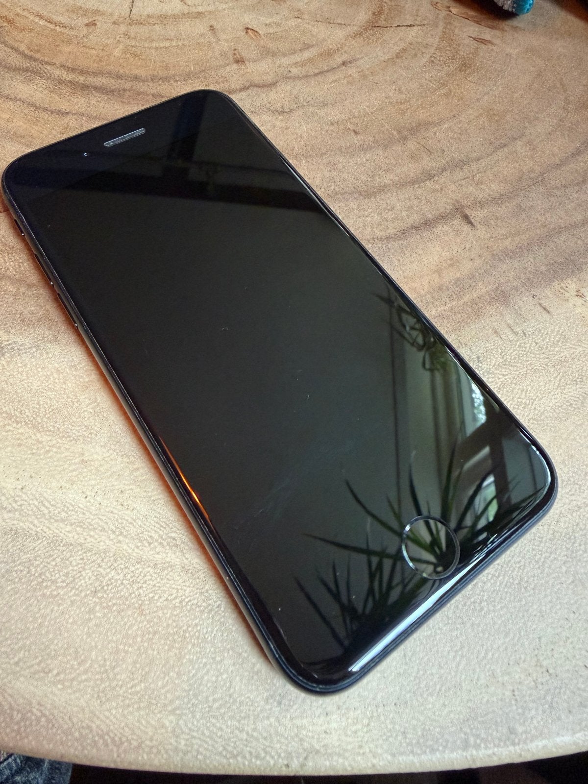 Zeer nette iPhone SE 3e generatie (2022) - 84% batterij, Telecommunicatie, Zwart, Ophalen of Verzenden, Zo goed als nieuw, Zonder simlock
