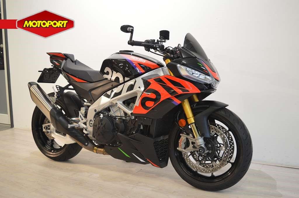 Aprilia TUONO V4 FACTORY (bj 2024), MOTO TRICOLORE BV  (aprilia), Bedrijf, LANGE DREEF 12
4131 NH  VIANEN UT, Info@mototricolore.com
