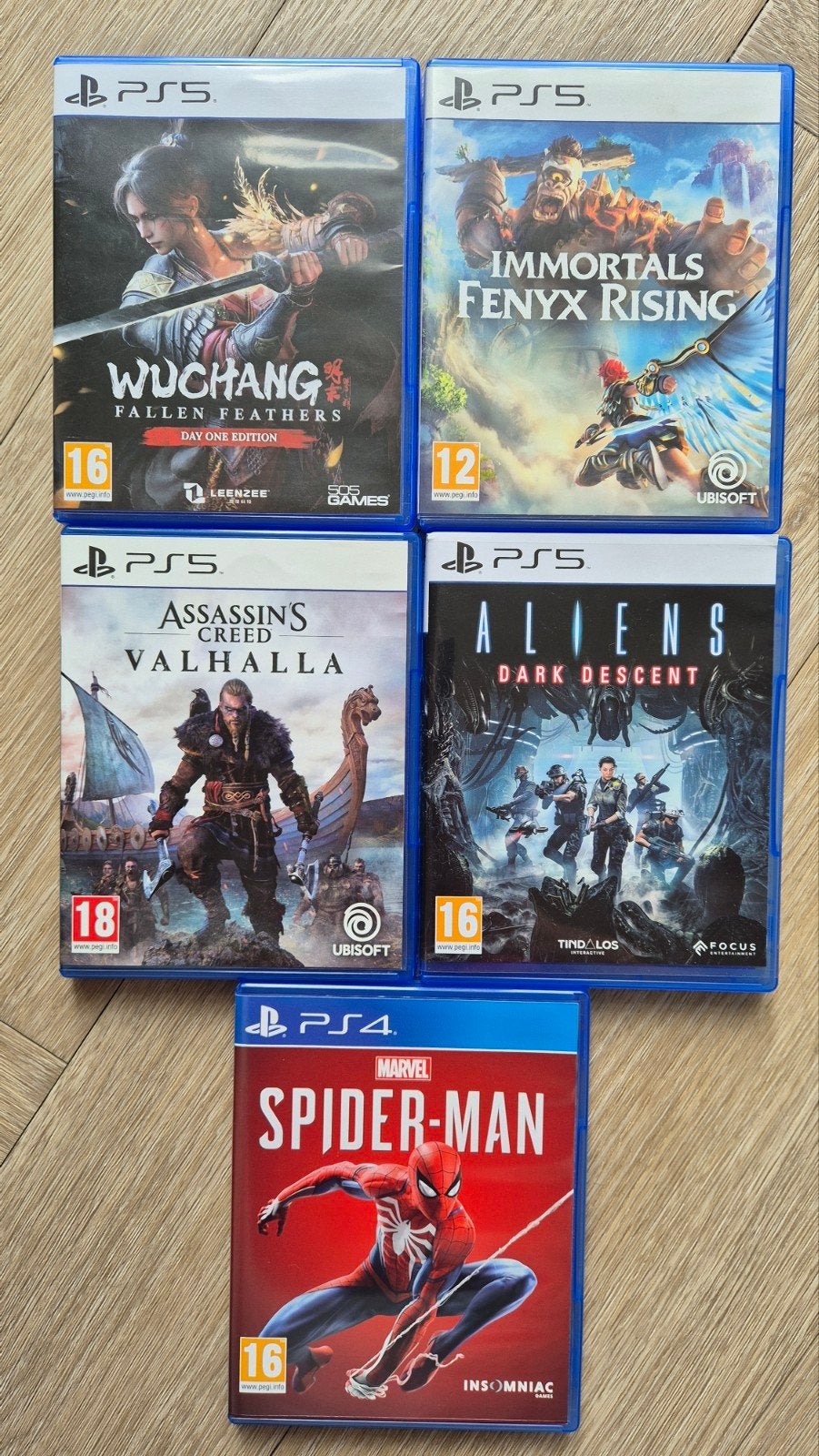 PS4/PS5 Games bundle, Ophalen of Verzenden, Zo goed als nieuw, Overige kleuren, Met games