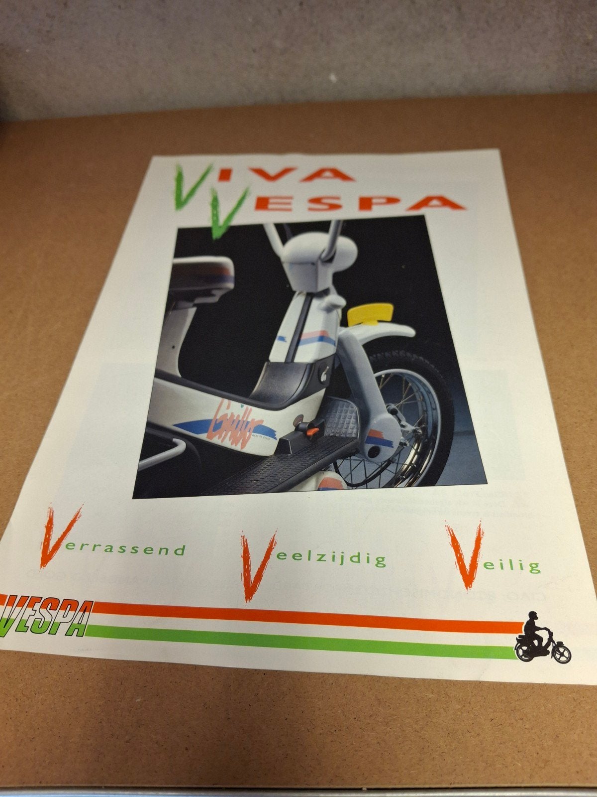 Viva Vespa Folder - 3 Pagina's, Ophalen of Verzenden, Zo goed als nieuw
