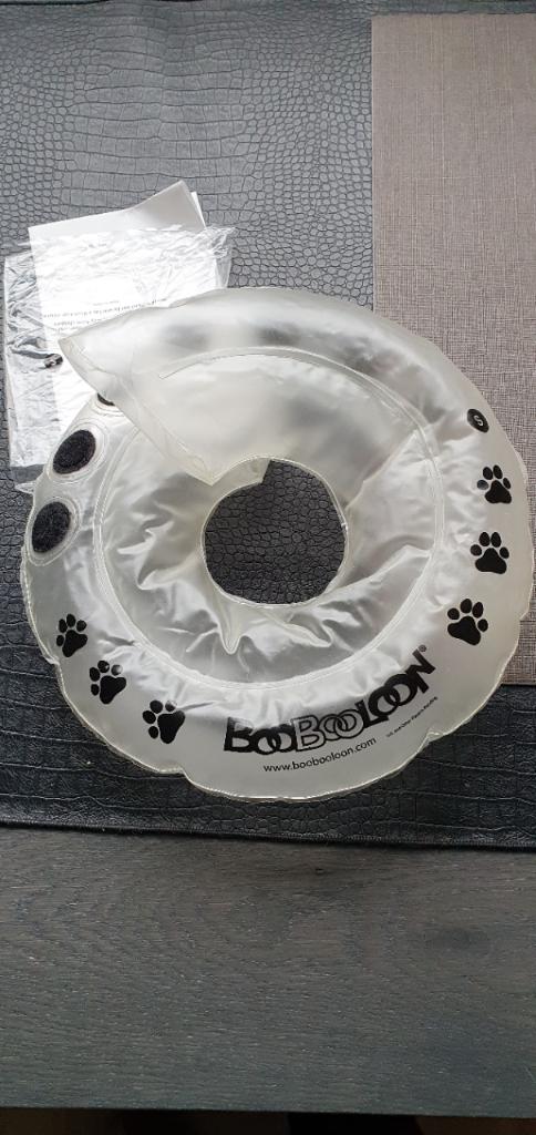 peratiekraag BooBooLoon comfy collar S hond of kat, Ophalen of Verzenden, Zo goed als nieuw