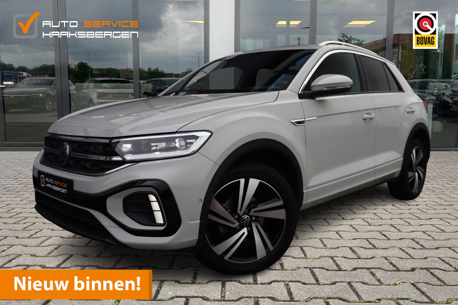 Volkswagen T-Roc 1.5 TSI R-Line | ACC | Camera | Virtual Coc, 1258 kg, Zwart, 4 cilinders, 150 pk