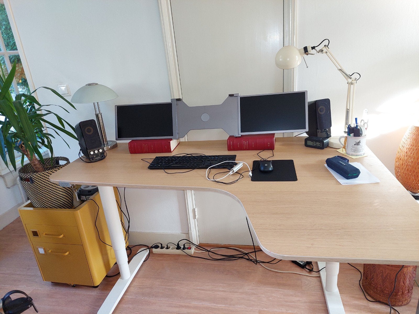 Zit-sta Bureau, Ophalen, 160 cm, Gebruikt, Hoekbureau