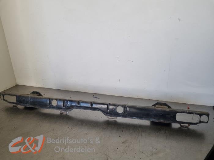 Bumperframe achter van een Opel Vivaro, Gebruikt, -, -, Opel