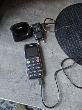 Mooi Fysic FM 7500 mobiele senioren telefoon, SOS noodknop, Ophalen of Verzenden, Gebruikt