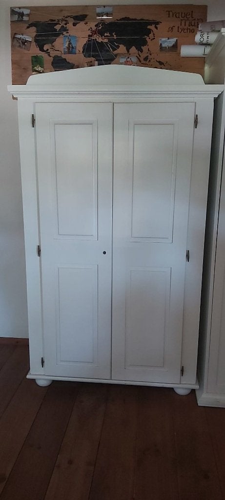 Witte grenen kledingkast, Ophalen, Met deur(en), Gebruikt, 100 tot 150 cm