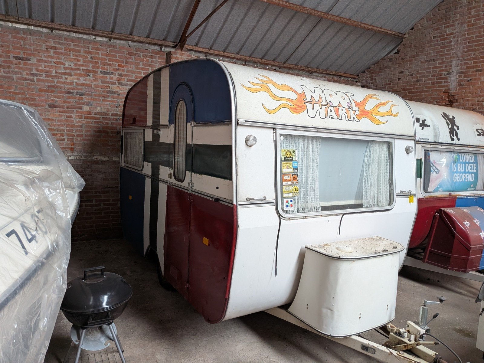 Vintage festival caravan, Ophalen