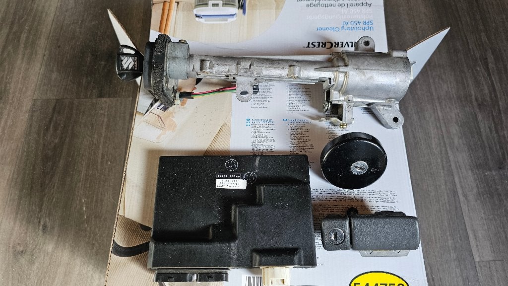 suzuki burgman 650 diverse onderdelen  ecu zadel display, Motoren, Ophalen of Verzenden, Gebruikt