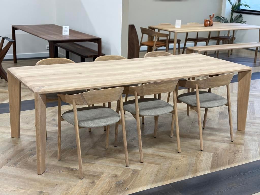 Eiken tafel met zes Artisan Janu stoelen, Ophalen, Eikenhout, 50 tot 100 cm, Vijf personen of meer