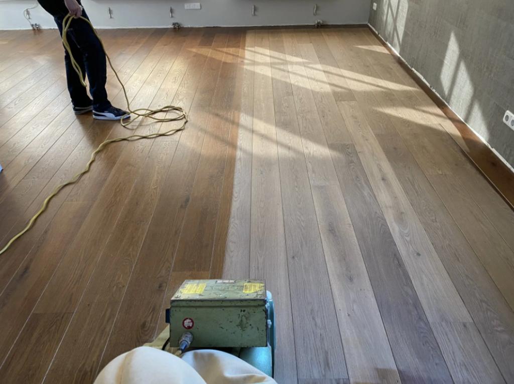 Houten Vloer Schuren En Behandelen I Scherpe All-In Prijzen, Diensten en Vakmensen, Vloerleggers en Parketteurs, Garantie, Laminaat of Parket