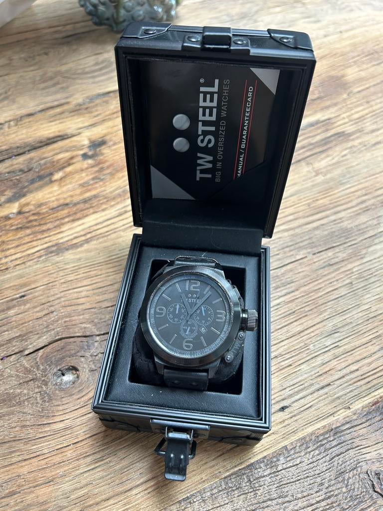 TW Steel 821, Overige merken, Leer, Staal, Ophalen of Verzenden