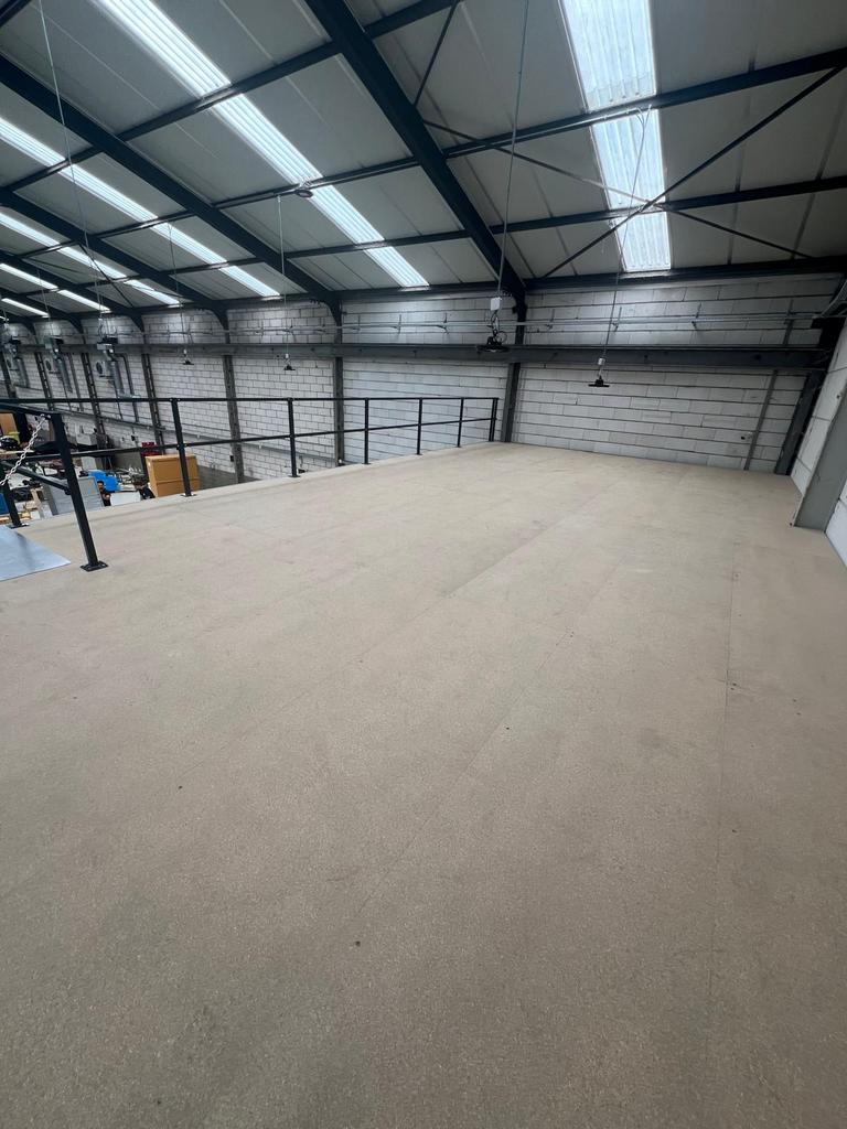 Nieuwe Entresolvloer 12x10 120m2, Verzenden