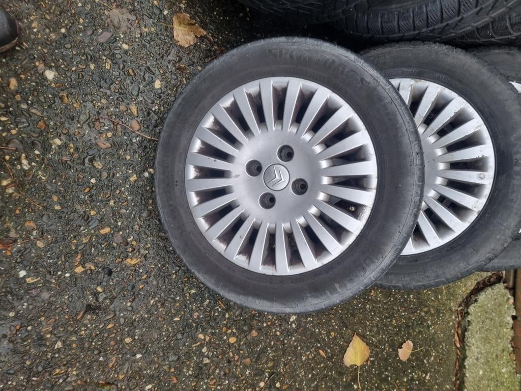 nette velgen citroen of  peugeot 6jx15, Auto-onderdelen, Banden en Velgen, Ophalen of Verzenden, Zomerbanden, Velg(en)
