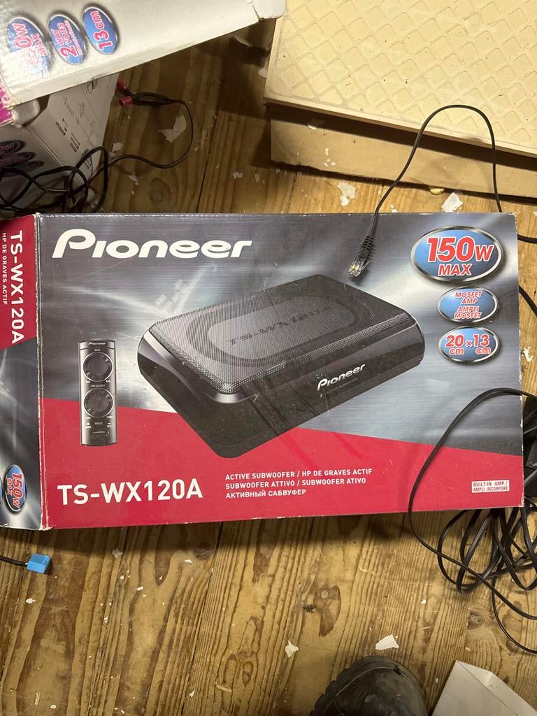 Pioneer TS-WX120A Actieve Subwoofer - Nieuw in doos, Auto diversen, Autospeakers, Ophalen, Zo goed als nieuw