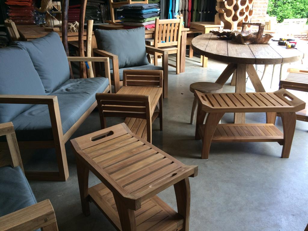Foto 13 van Groot Assortiment Teak Tuinstoelen / Nieuw & Gebruikt