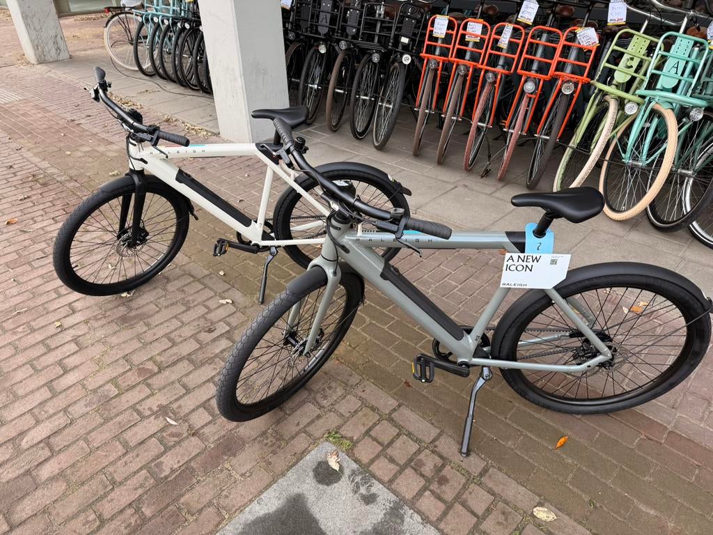 Raleigh ONE e-bike – nieuw en direct leverbaar, Fietsen en Brommers, Elektrische fietsen, Nieuw, 50 km per accu of meer, 55 tot 59 cm