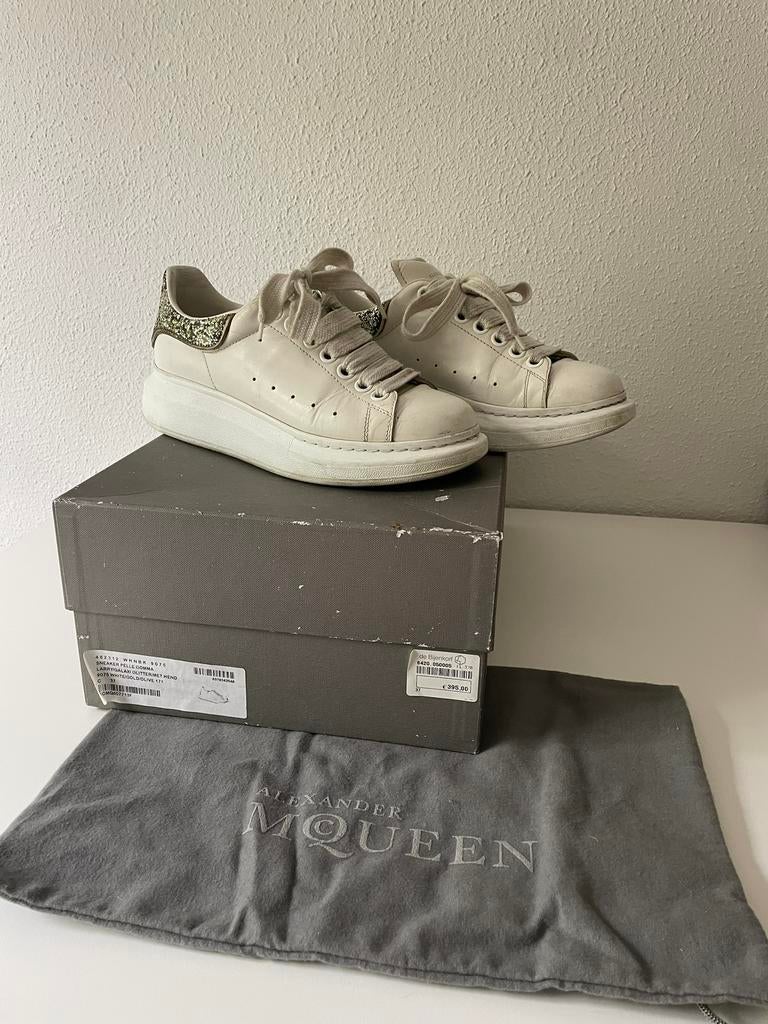 Alexander McQueen, Wit, Ophalen of Verzenden, Sneakers of Gympen, Gedragen