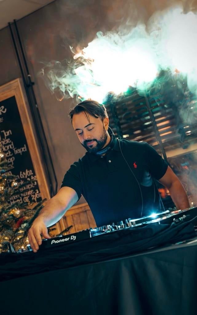 ERVAREN DJ BOEKEN?, Solo-artiest