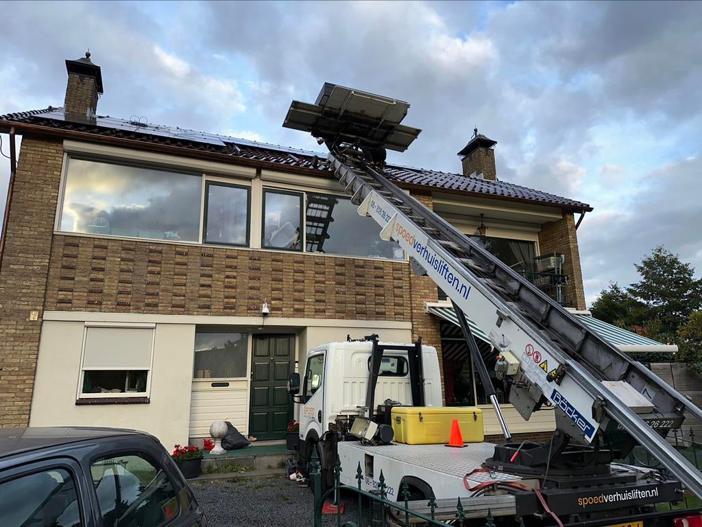 Foto 7 van Verhuislift huren | Ladderlift / Meubellift met bediening