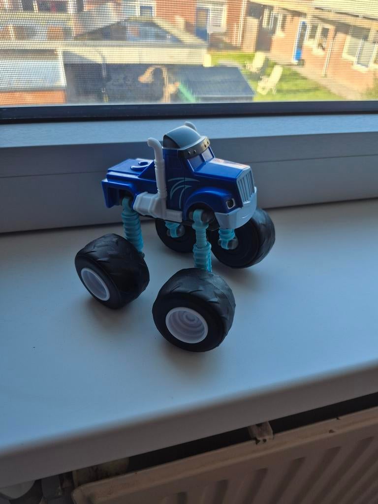 Crusher van Blaze & de monsterwielen, Ophalen, Gebruikt