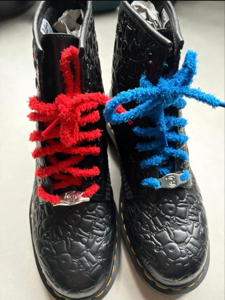 Dr. Martens Bearbrick Limited Edition - Maat 41, Kleding | Dames, Schoenen, Ophalen of Verzenden, Nieuw, Zwart, Lage of Enkellaarzen
