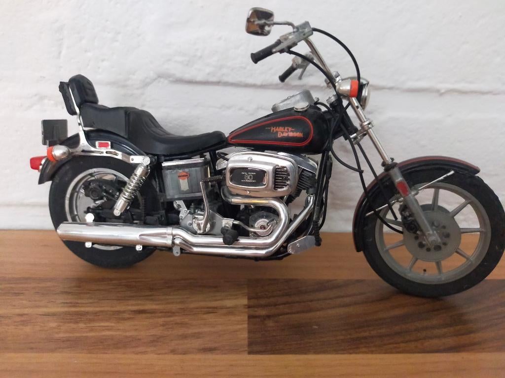 Bouwdoos model Harley davidson, Hobby en Vrije tijd, Modelbouw | Auto's en Voertuigen, Gebruikt, 1:50 of kleiner, Auto, Revell
