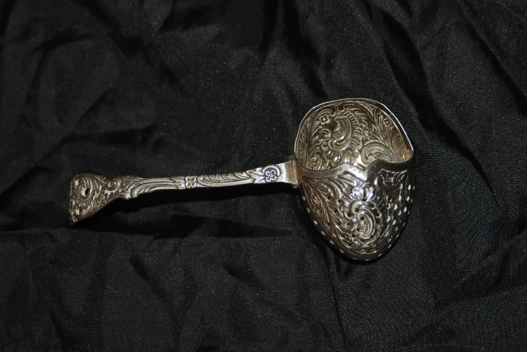 Thee zeef/ei Gero, Ophalen of Verzenden, Zilver