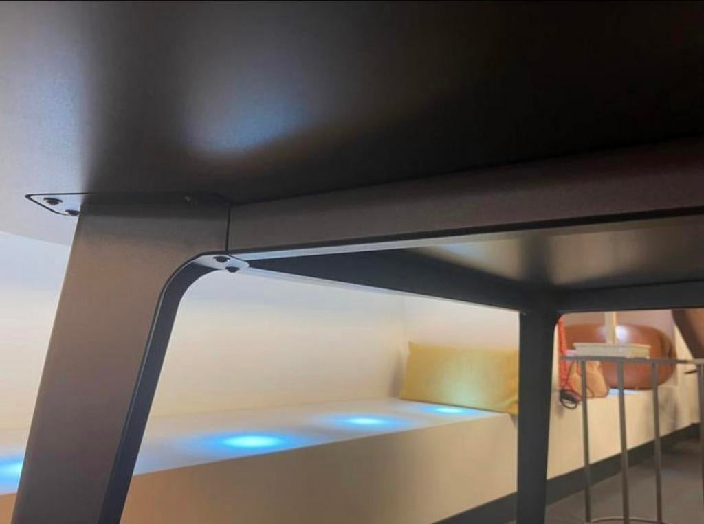 Leolux Bondi eettafel ceramique Verde NIEUW, Huis en Inrichting, Tafels | Eettafels, Ophalen, Nieuw, Rechthoekig, 200 cm of meer