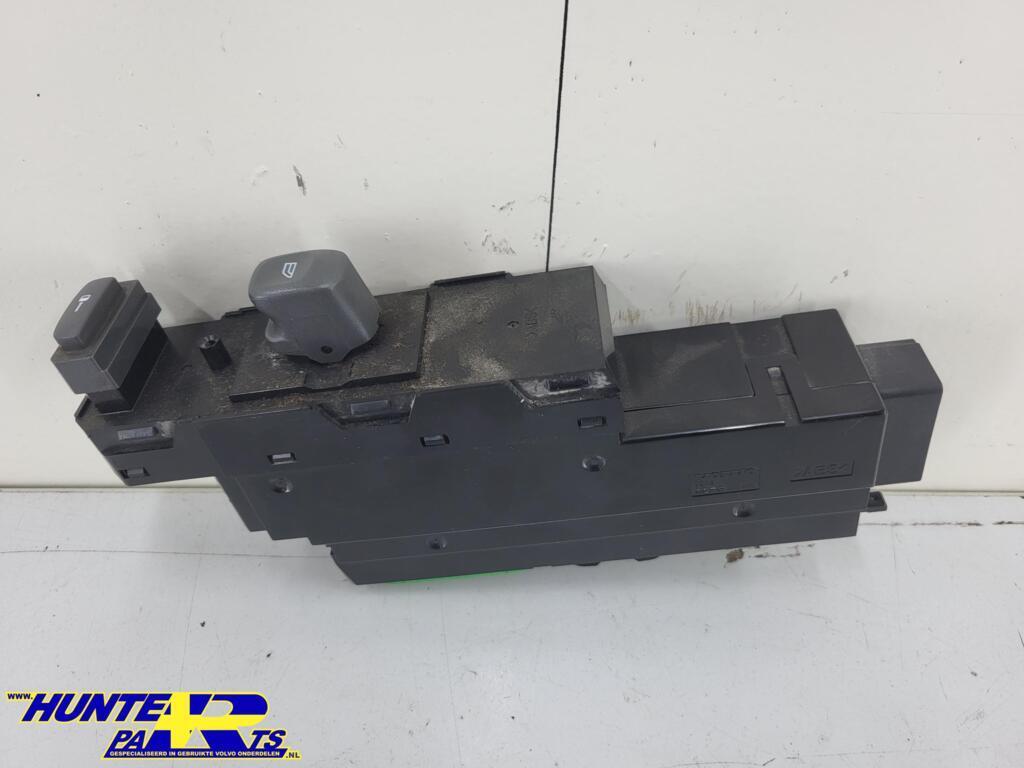 Raamschakelaar RV Volvo V70/XC70/S60/S80 ('00-'09) 30658117, Gebruikt, Ophalen of Verzenden, Volvo, Volvo
