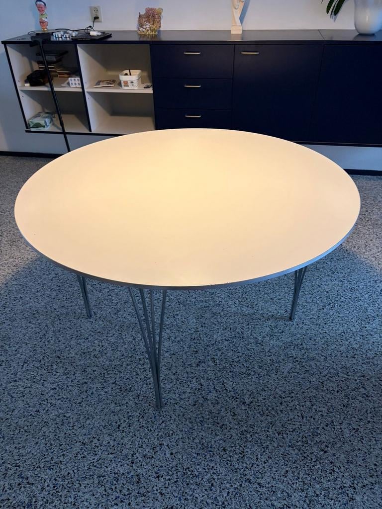 Witte Fritz Hansen eettafel - 120cm, Ophalen, Gebruikt