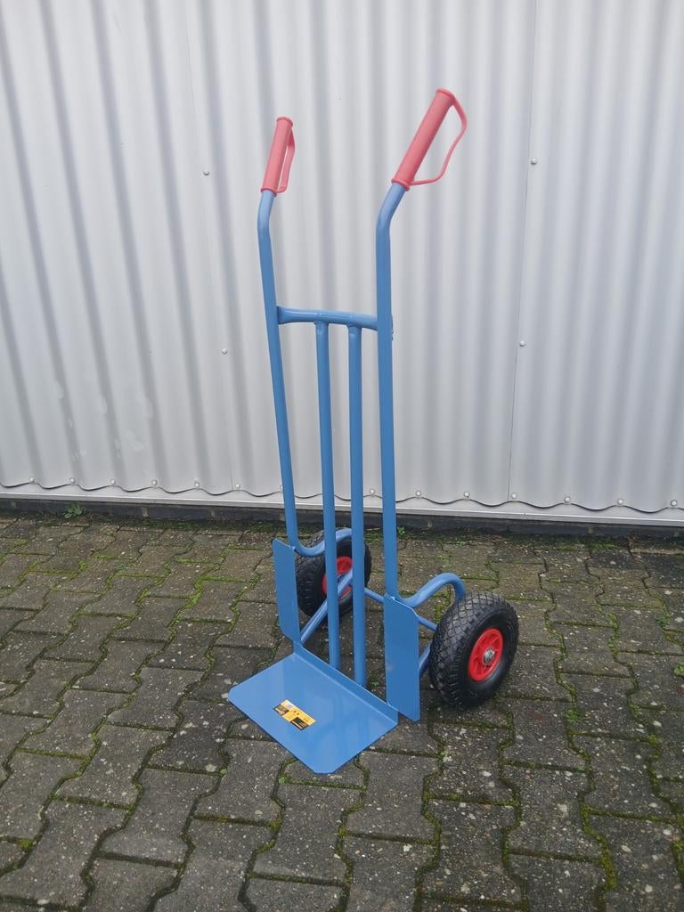 Nieuwe Steekwagen met luchtbanden - 200kg capaciteit, Ophalen of Verzenden, Nieuw, Steekwagen