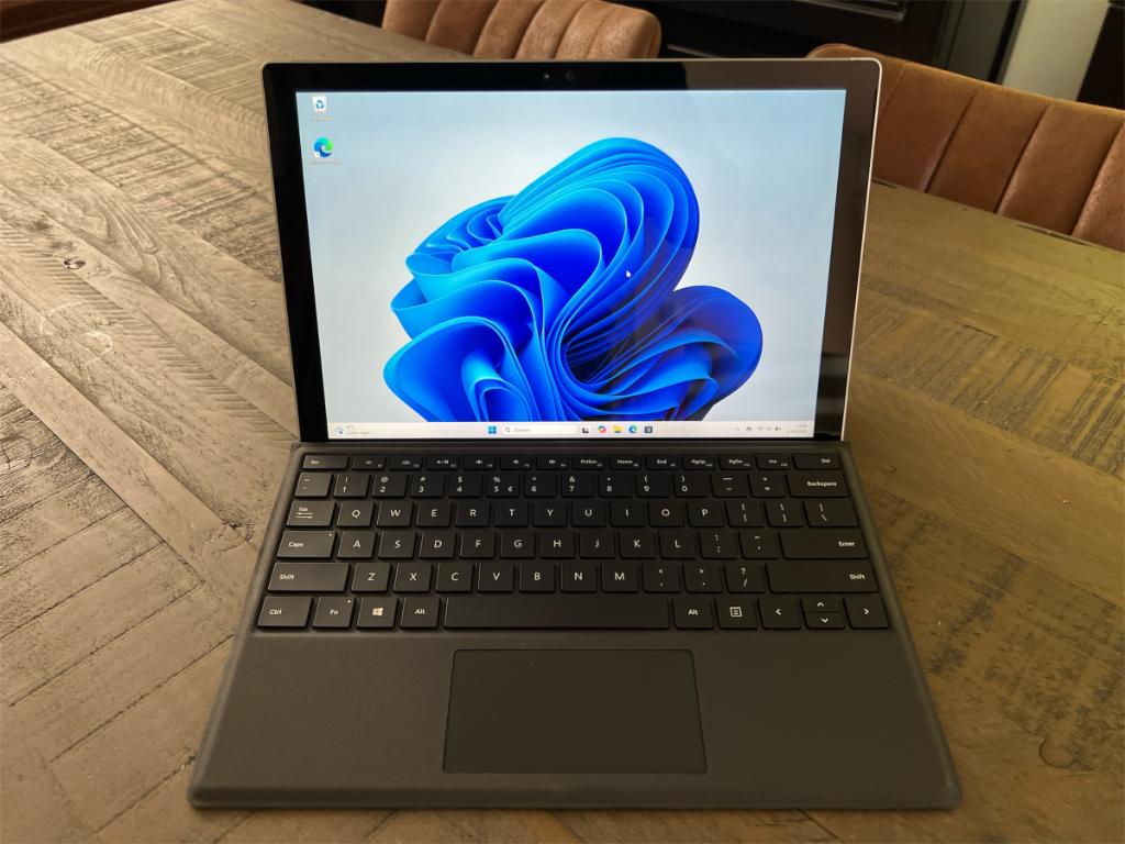 Microsoft Surface 4 Pro 1724 - i5-6300U 120GB SSD Windows 11, Intel i5-6300U, Microsoft Surface 4 Pro, Gebruikt, 2 tot 3 Ghz