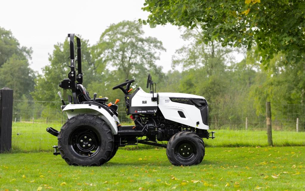Captain 263 25pk MITSUBISHI 4WD Black & White editie, Zakelijke goederen, Agrarisch | Tractoren, Overige merken, Tot 2500, Nieuw