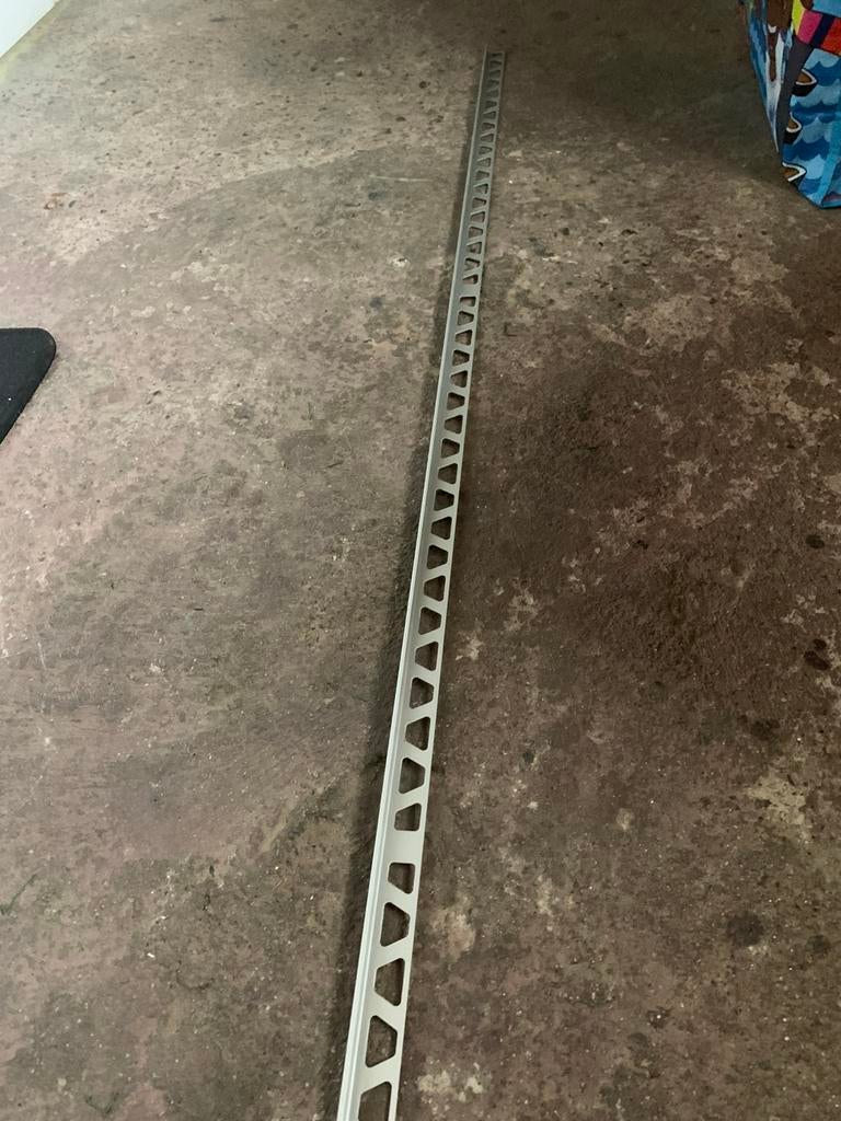 Strip alminimum tegel hoek 3 mtr., Ophalen of Verzenden