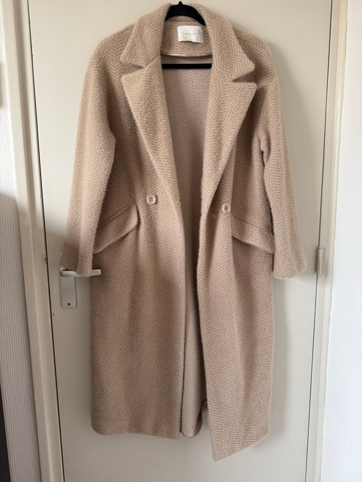 Originele Amelie & Amelie jas maat M, Kleding | Dames, Ophalen of Verzenden, Zo goed als nieuw, Maat 38/40 (M), Beige