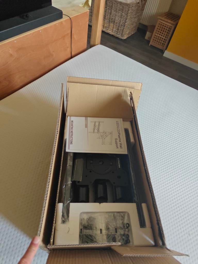 Nieuwe tv beugel in doos, Ophalen of Verzenden, Nieuw