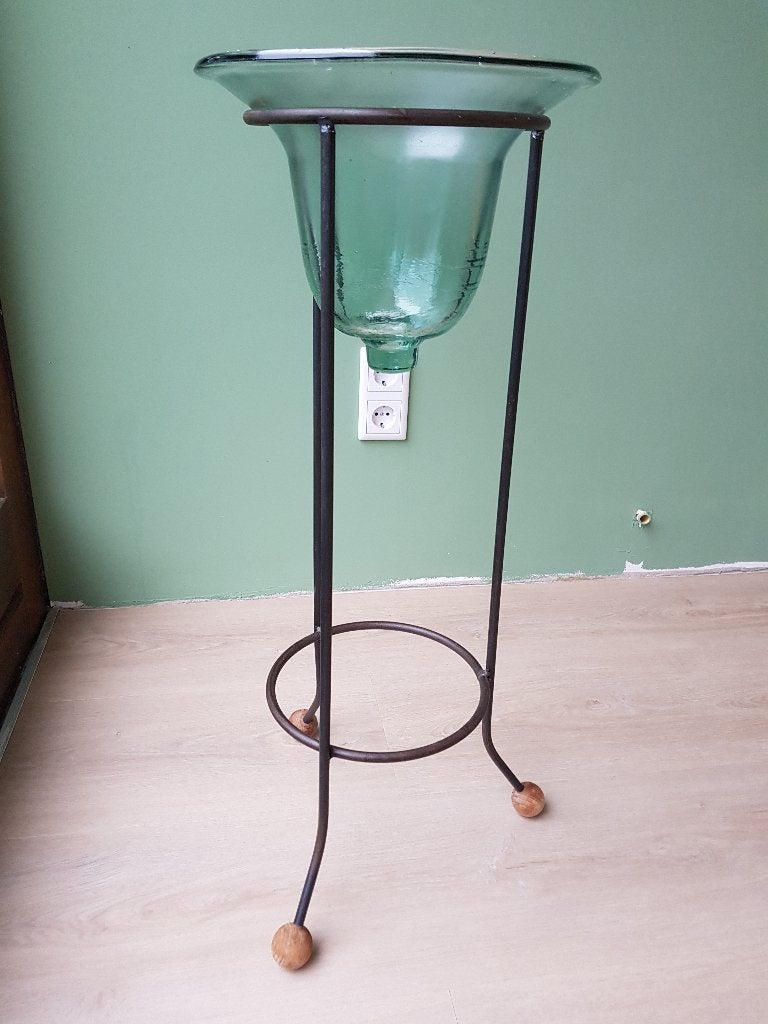 Glazen stolp op metalen standaard zeer decoratief 78 cm hoog, Ophalen, Zo goed als nieuw
