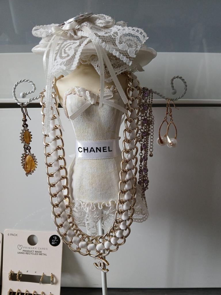 Heel veel sieraden met sieradenpop, Ophalen, Overige kleuren