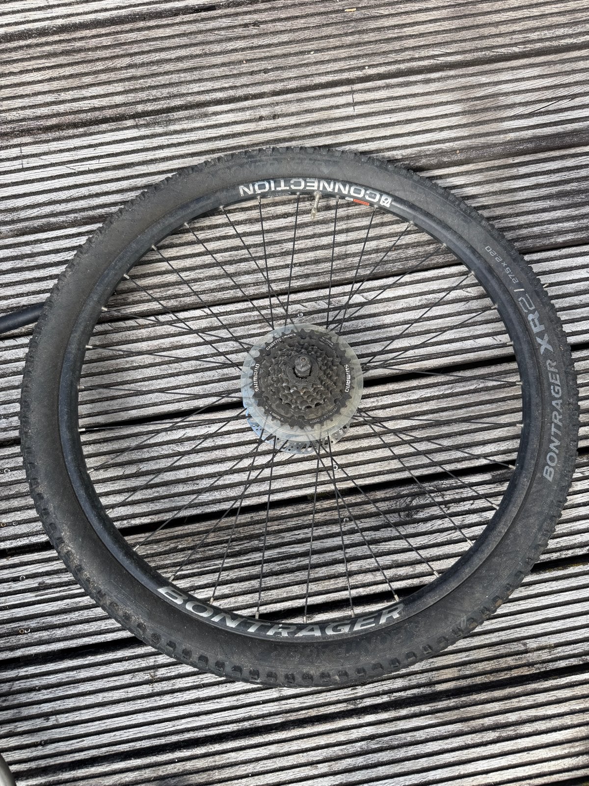 Bontrager XR2 Wiel met Shimano Cassette en Schijfrem, Fietsen en Brommers, Fietsonderdelen, Gebruikt, Aluminium, Mountainbike