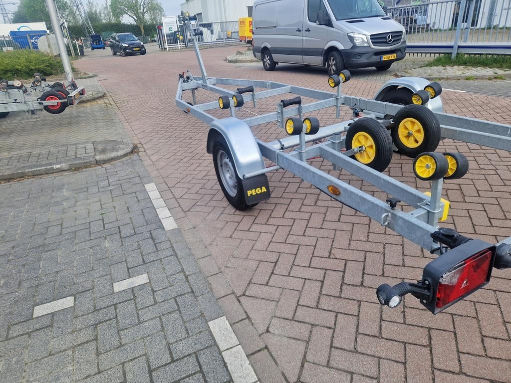 Pega VB 1350/625 bun uitvoering voor Tenders en bun sloepen, Watersport en Boten, Boottrailers, Minder dan 1500 kg, Sloepentrailer