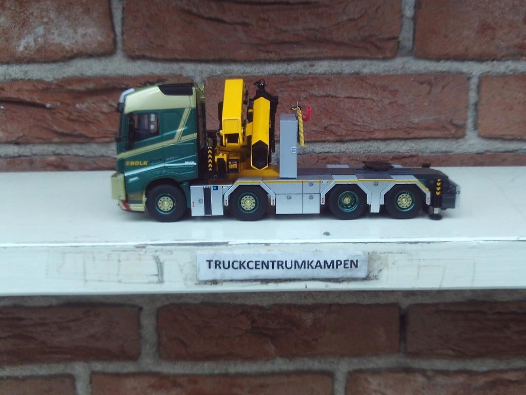 WSI  Volvo  FH5  Globetrotter  van  Bolk  uit  Almelo.