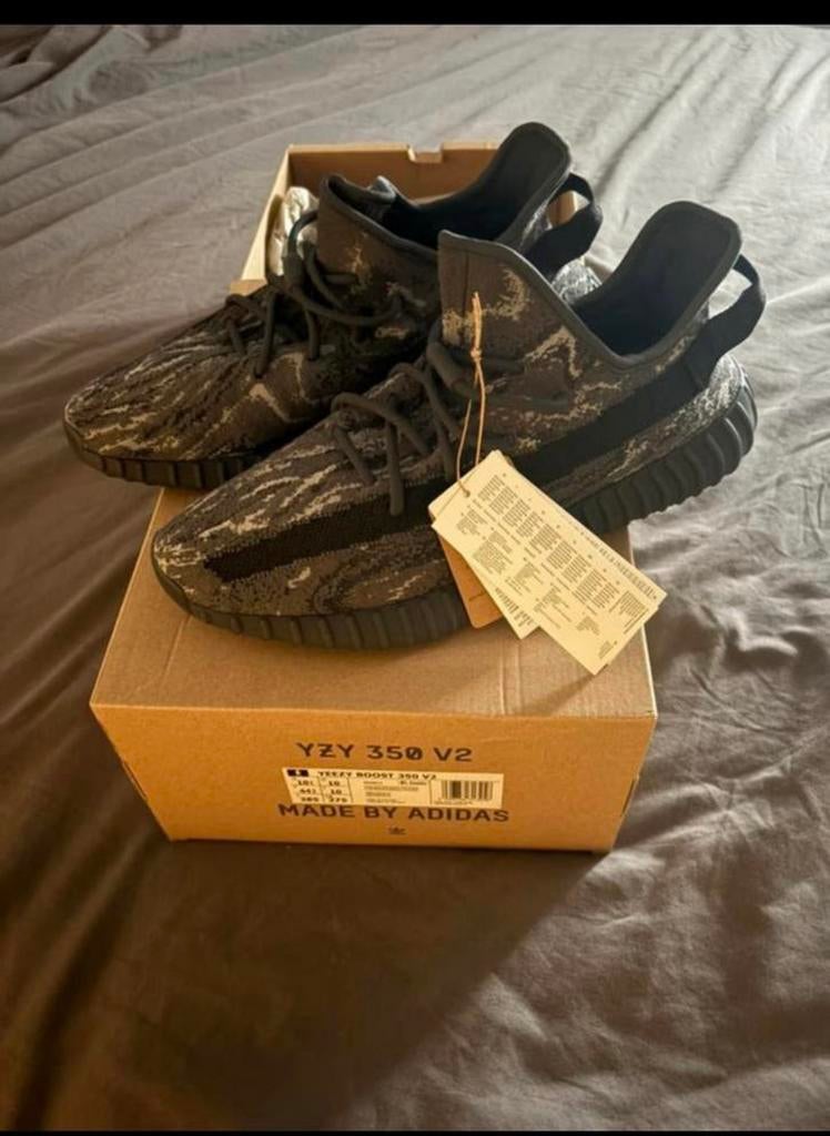 Yeezy mt 44 2/3, Ophalen of Verzenden, Nieuw, Zwart, Sneakers of Gympen