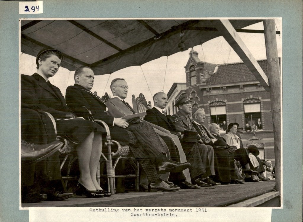 Roermond - Zwartbroekplein - Prins Bernhard - 1951, Verzamelen, Ophalen of Verzenden, 1940 tot 1960, Limburg