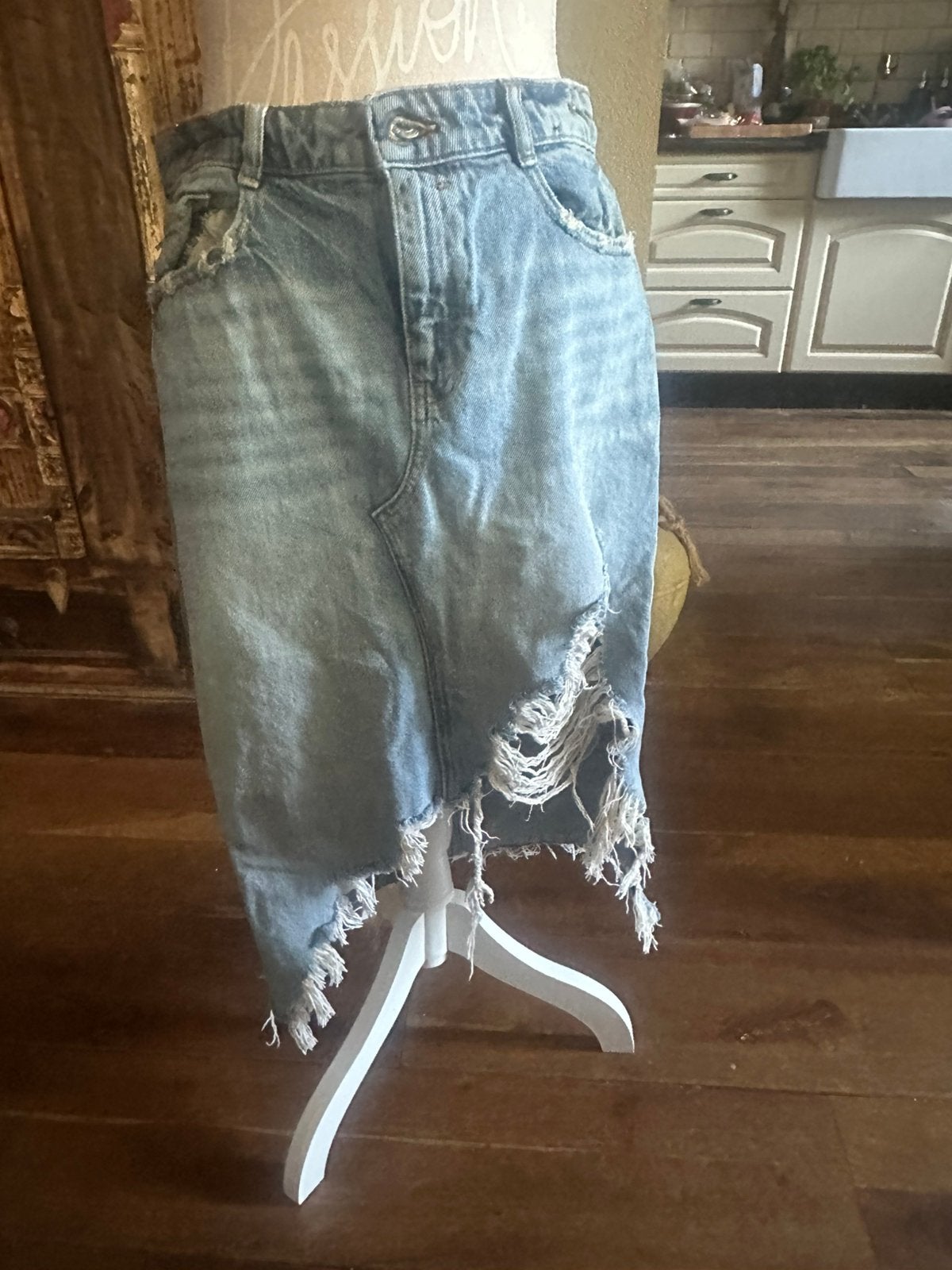 Zara spijkerrok L, Ophalen of Verzenden, Zo goed als nieuw, Blauw, W28 - W29 (confectie 36)