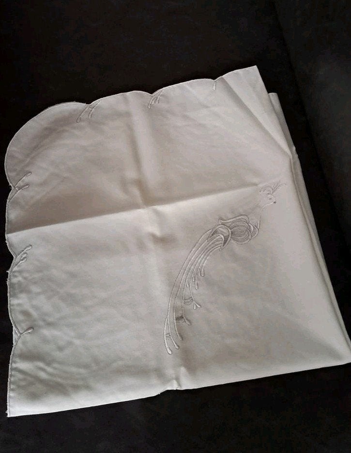 Nieuw Vierkant Tafelkleed 88 cm met Geborduurd Motief, 88 cm, Vierkant, Nieuw, Ophalen of Verzenden