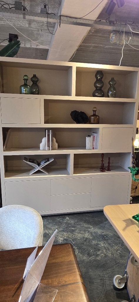 Vakantiegeld winstpakker Vakkenkast Taupe NU Hoge Korting, Ophalen, Bornsestraat, Eikenhout, Met deur(en)