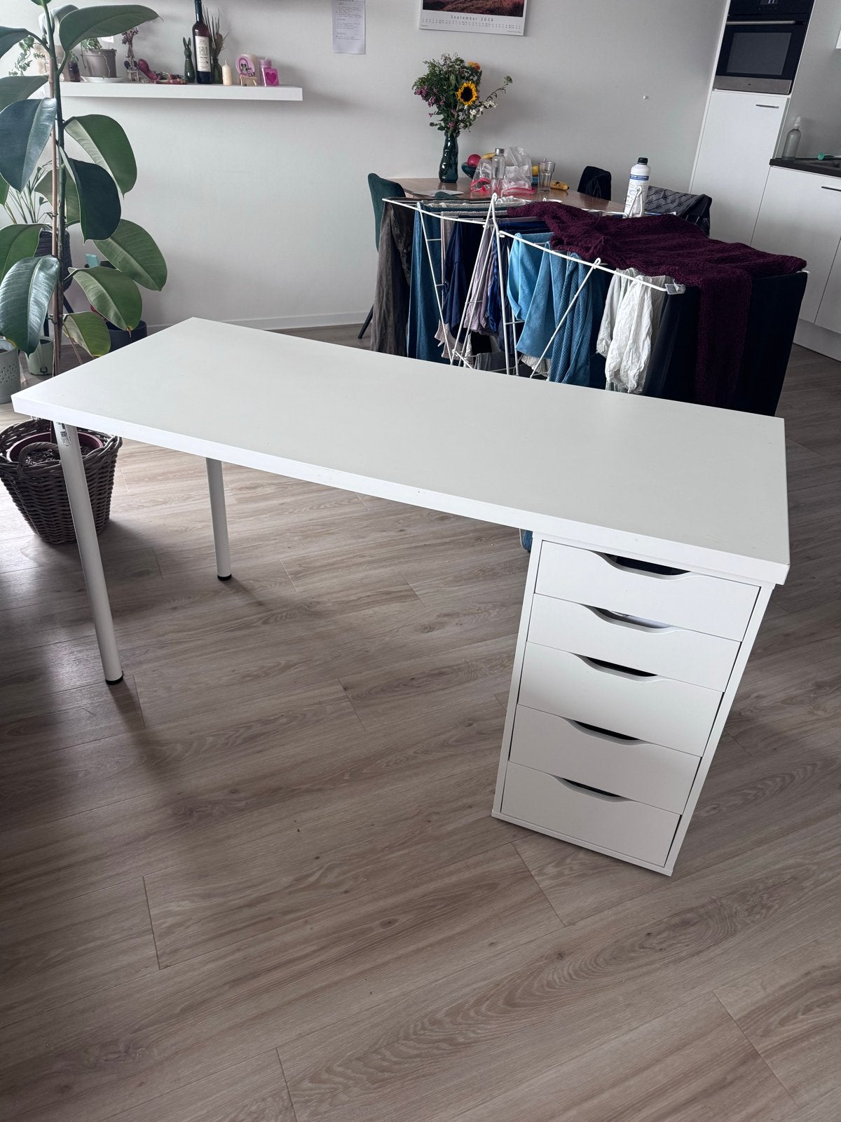 IKEA Bureautafel met lades - Wit, Ophalen, Gebruikt, Met lades, Spaanplaat of MDF