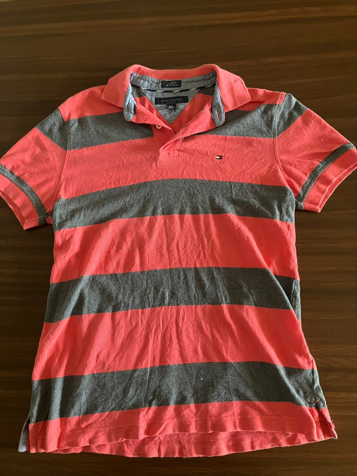 Tommy Hilfiger Polo, Ophalen of Verzenden, Zo goed als nieuw, Maat 46 (S) of kleiner, Rood